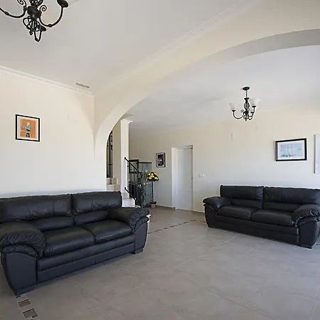 Anuska *