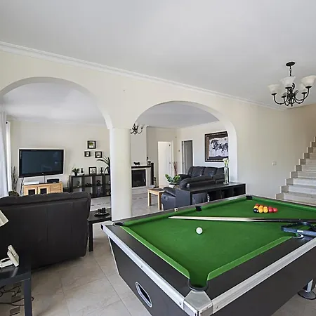 Anuska Villa *